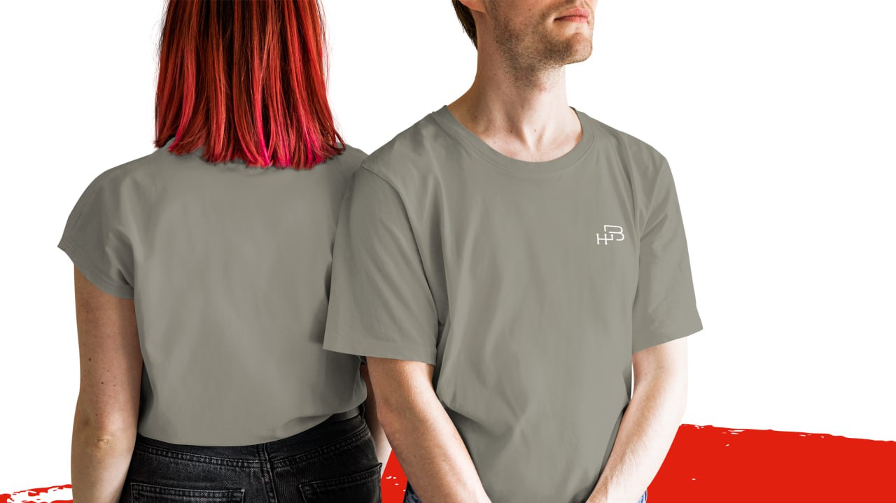 T-shirt PREMIUM de manga curta, com aplicação de logo em borracha pequeno