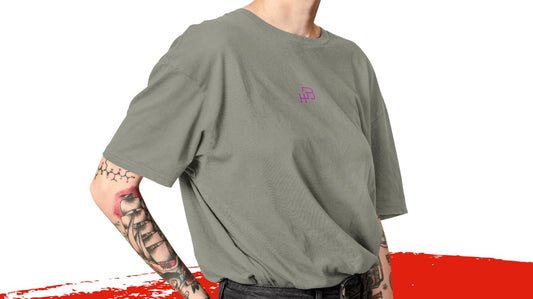 T-shirt PREMIUM de manga curta, com logo bordado
